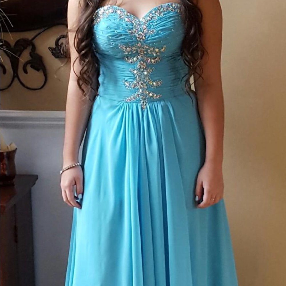 Homecoming/ prom dress long